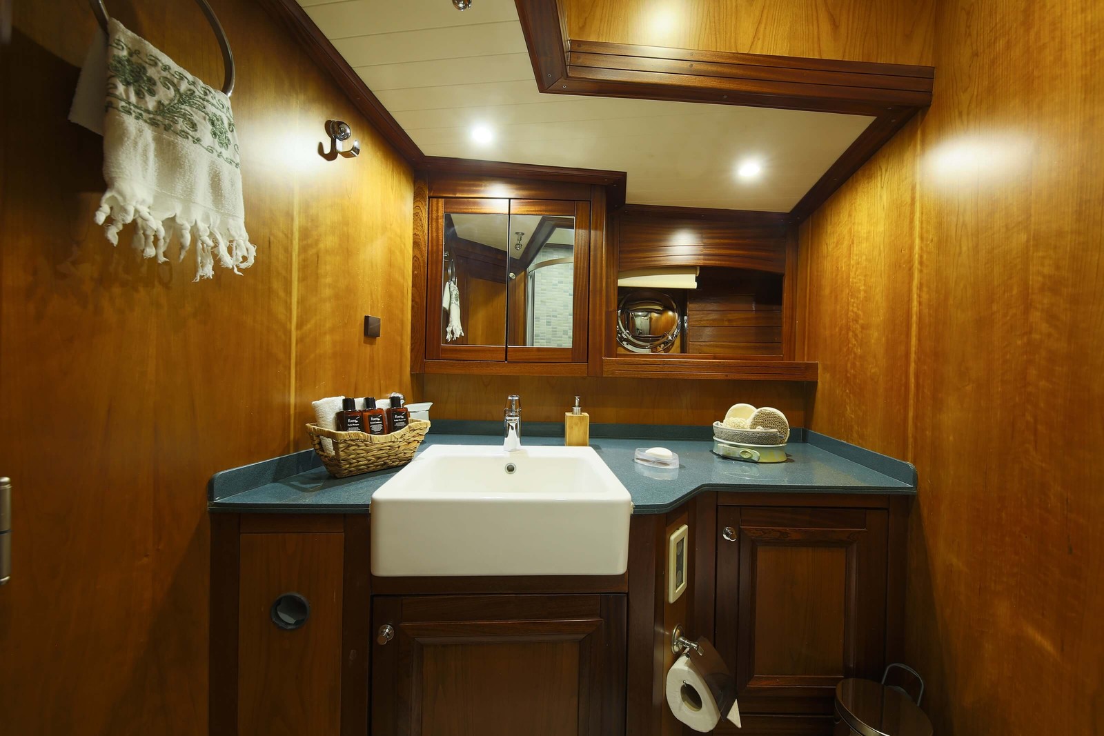 Interior of Lady Freya, photo 2