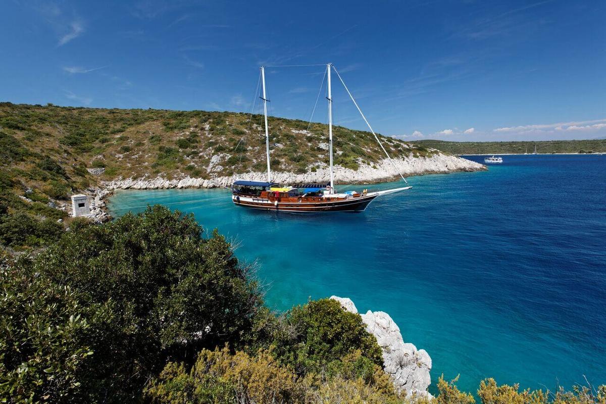 Perla — Gulet for charter in Dubrovnik, Croatia