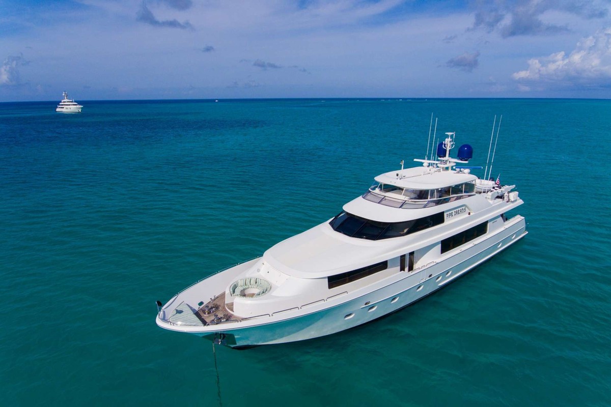 Pipe Dreams — Motor Yacht for charter in United States