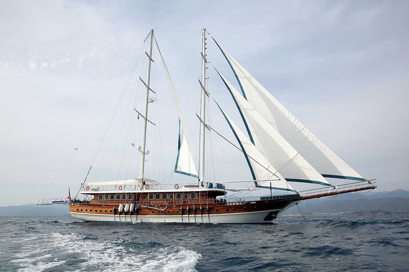 Queen Atlantis — crewed gulet charter in Turkey