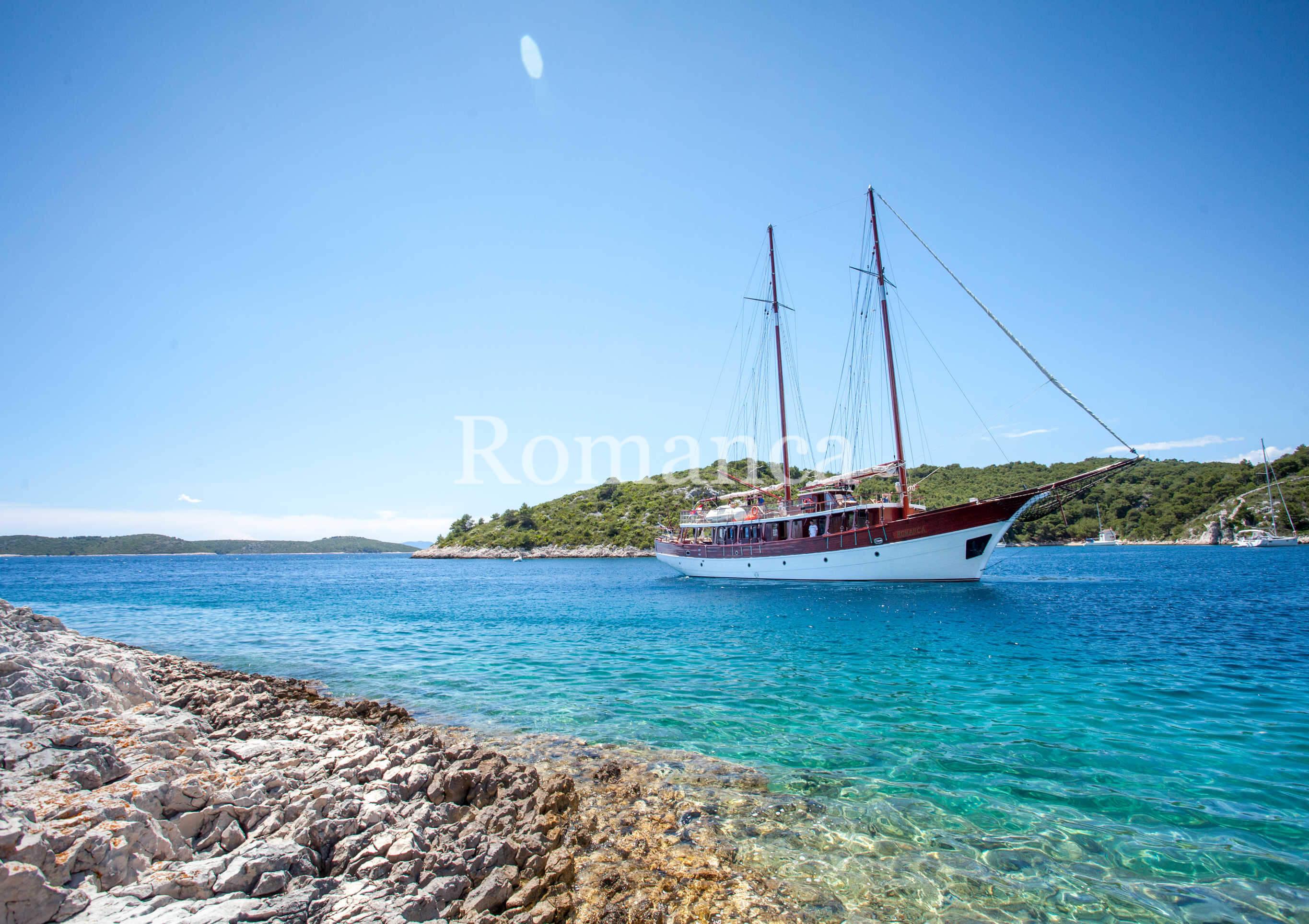 Romanca — crewed gulet charter in Croatia