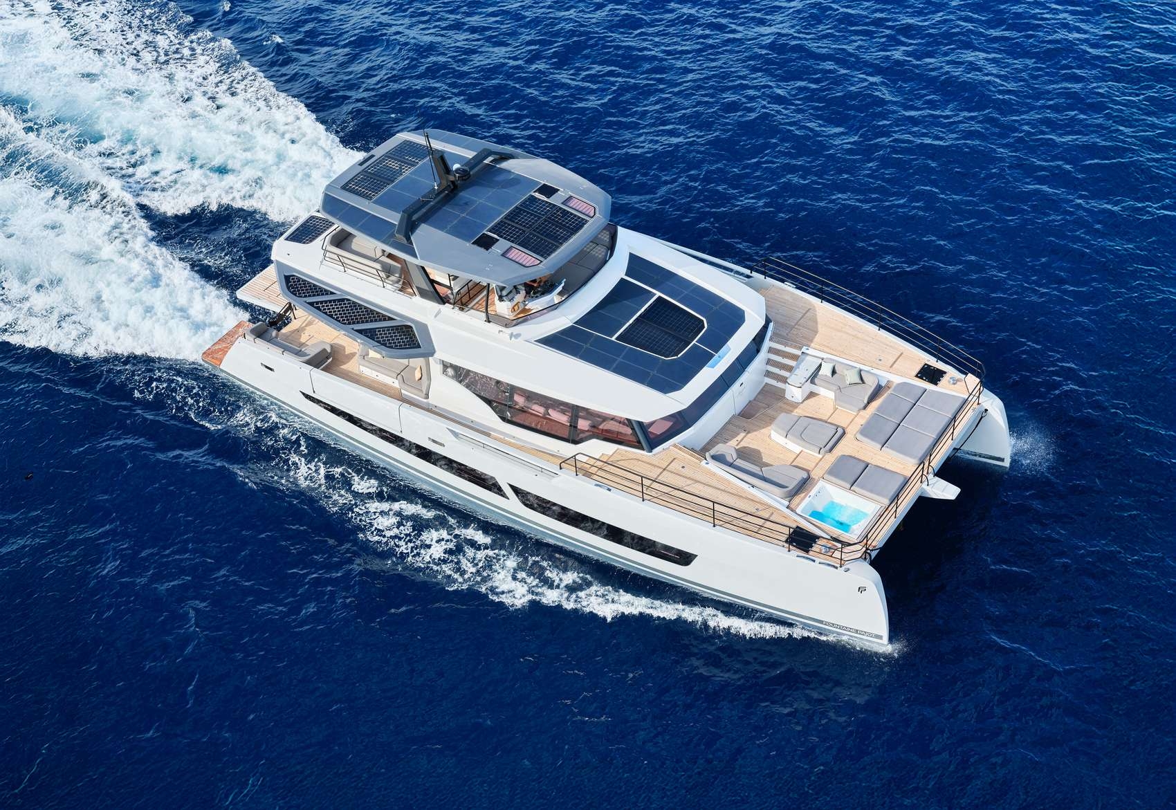 Alina — crewed catamaran charter in Greece