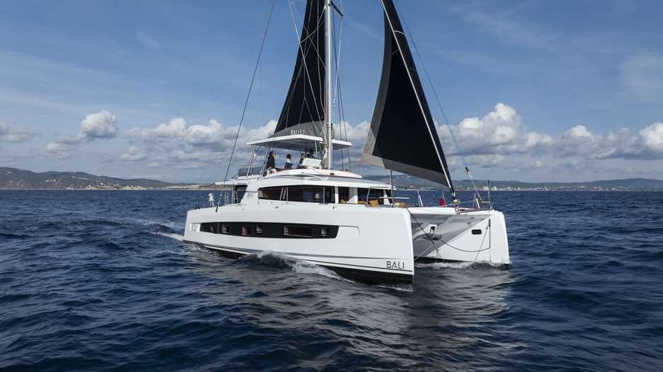 Disfrutona — Catamaran for charter in Barcelona, Spain