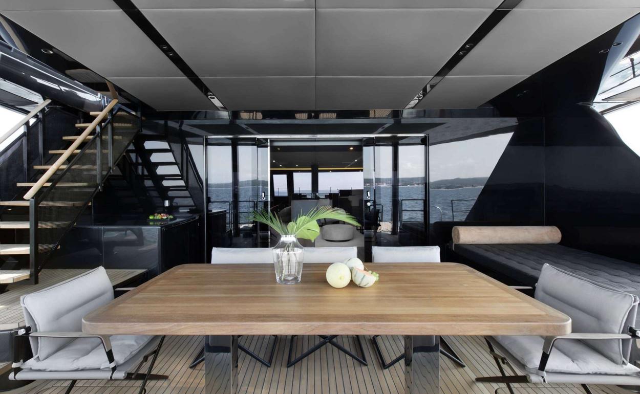 Grayone dining