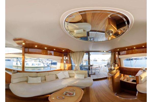 Linda II cabin