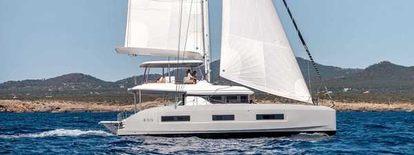 Lulu — Catamaran for charter in Mediterranean