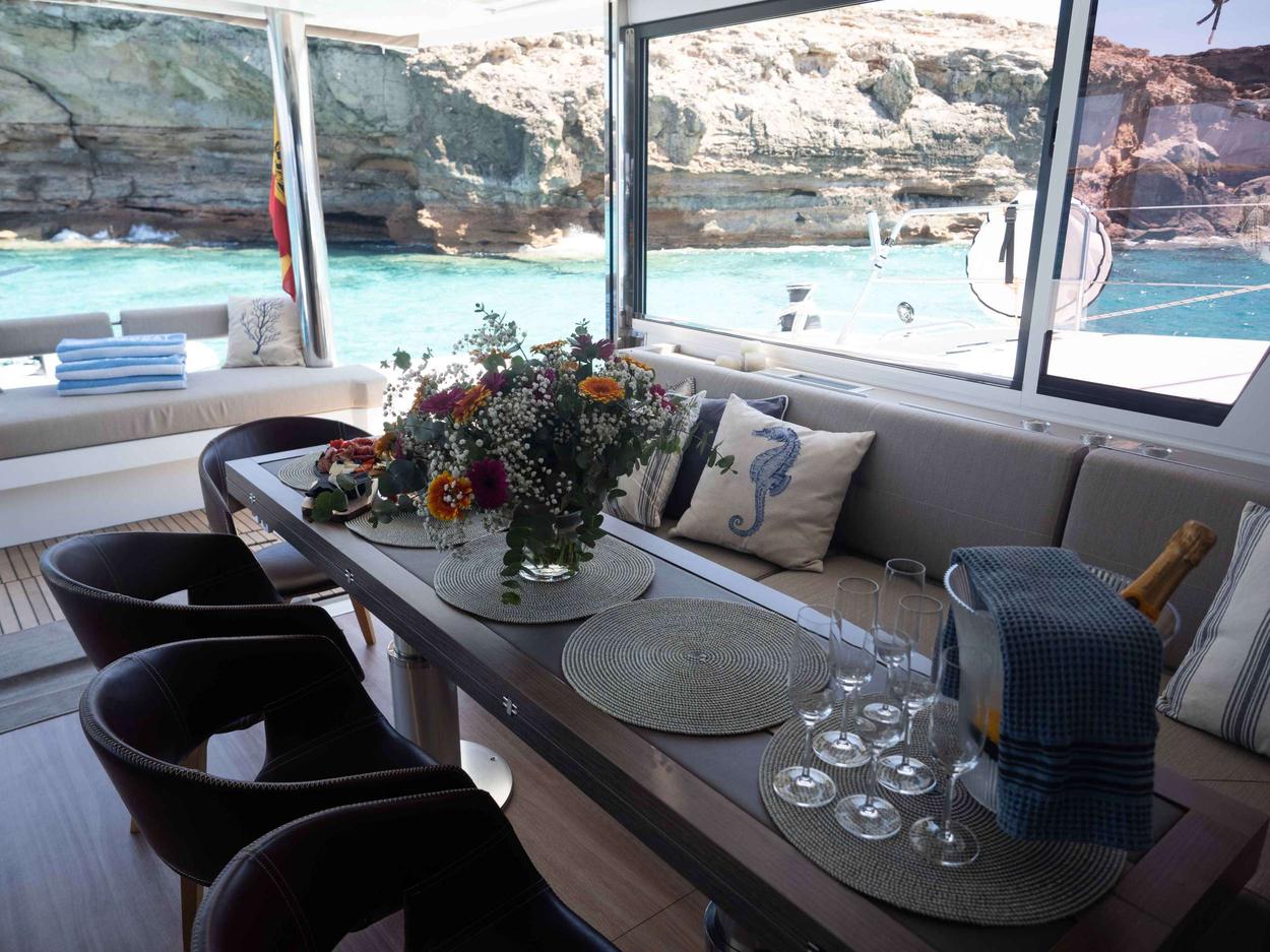 MIM Ocean 1 deck
