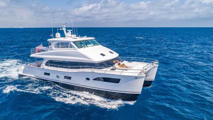 Mucho Gusto — Motor Yacht for charter in George Town, Bahamas