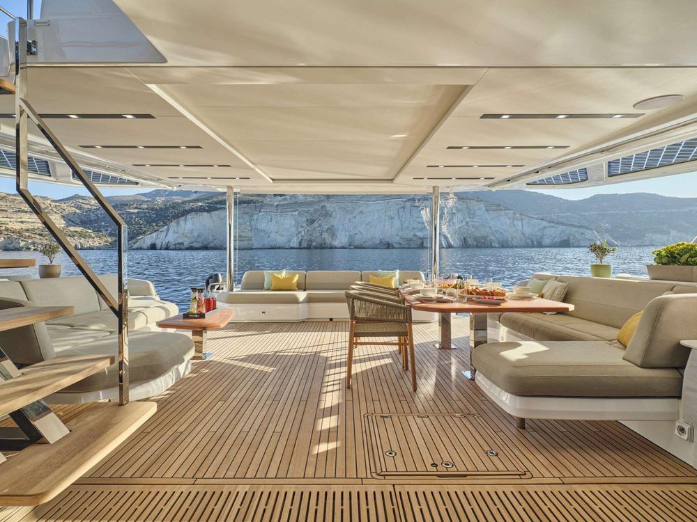 Sol Madinina deck