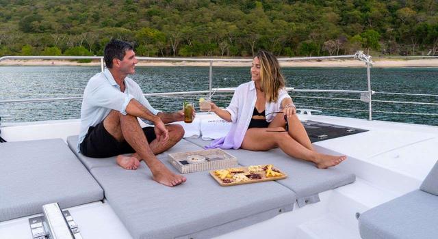 Two Oceans dining