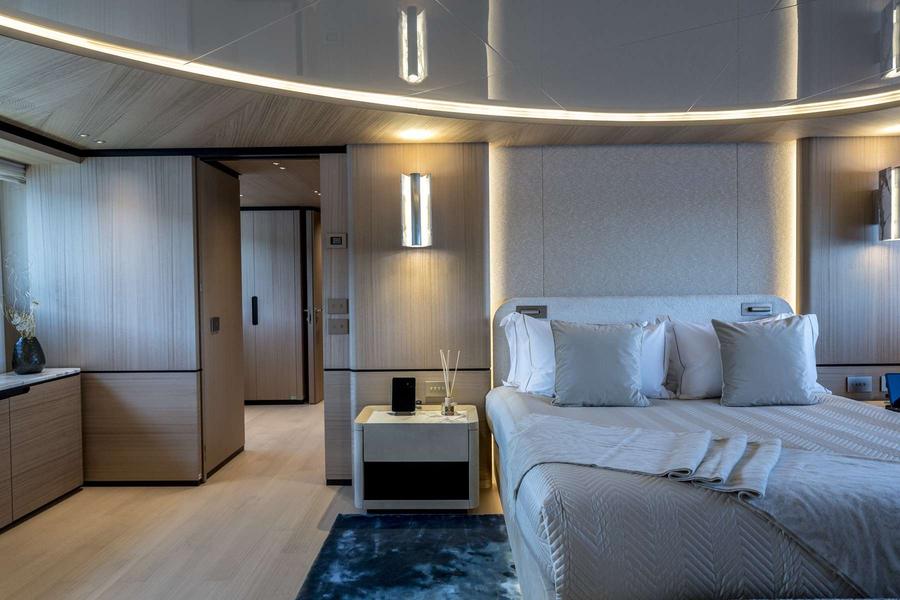 Unique S cabin