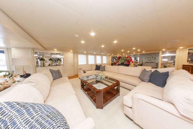 Ycm Fifty interior